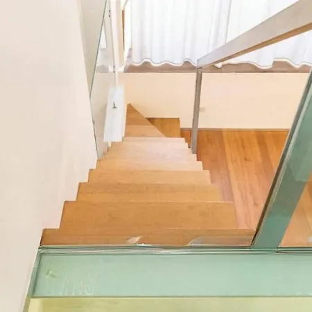 Luxury Loft In Chinatown - Sarpi District Apartmán *