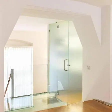 Luxury Loft In Chinatown - Sarpi District Apartmán *